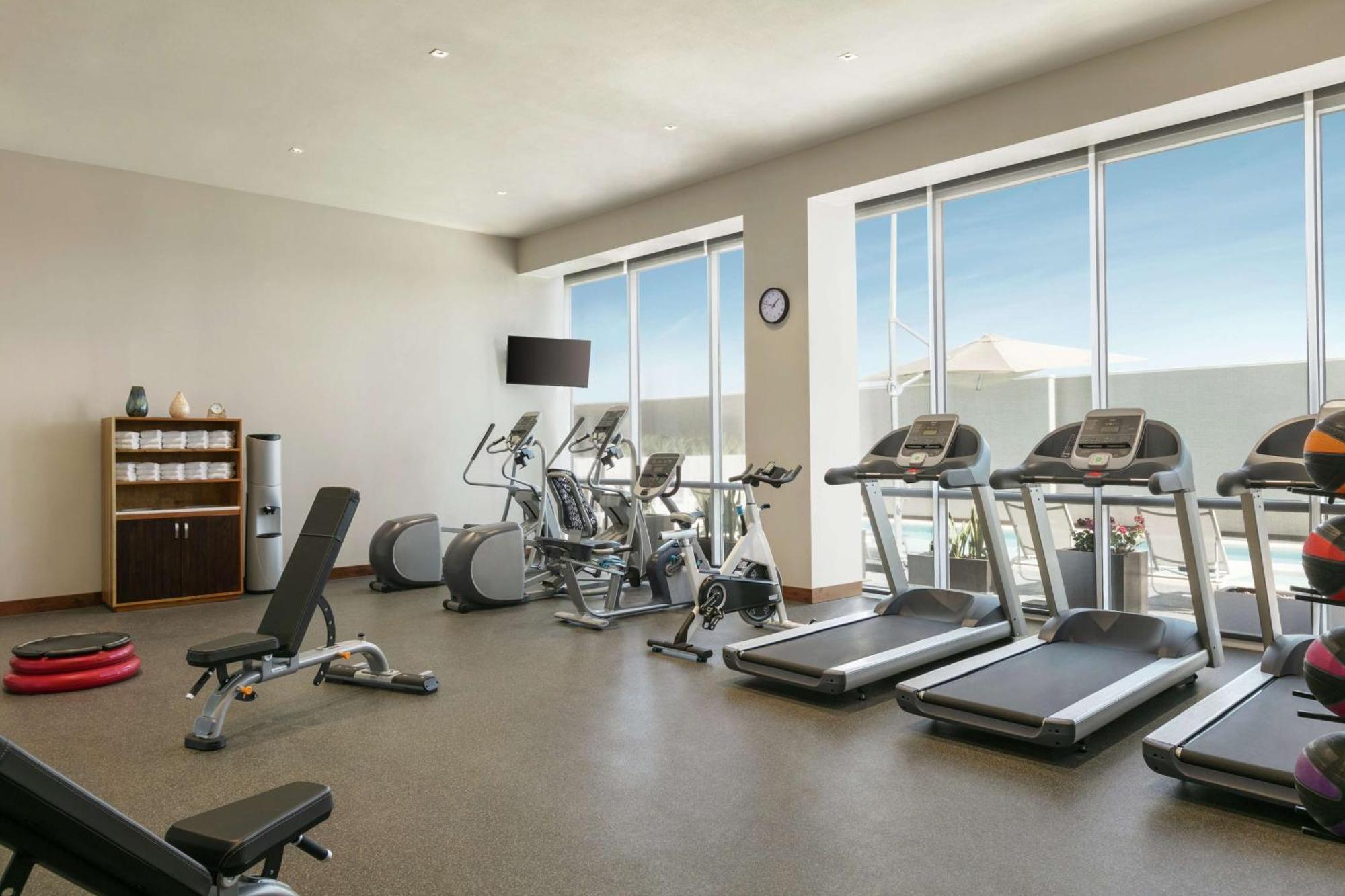 Homewood Suites By Hilton Monterrey Apodaca Esterno foto